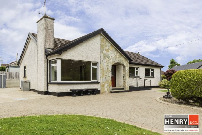 15 KILTYCLOGHER ROAD, COOKSTOWN